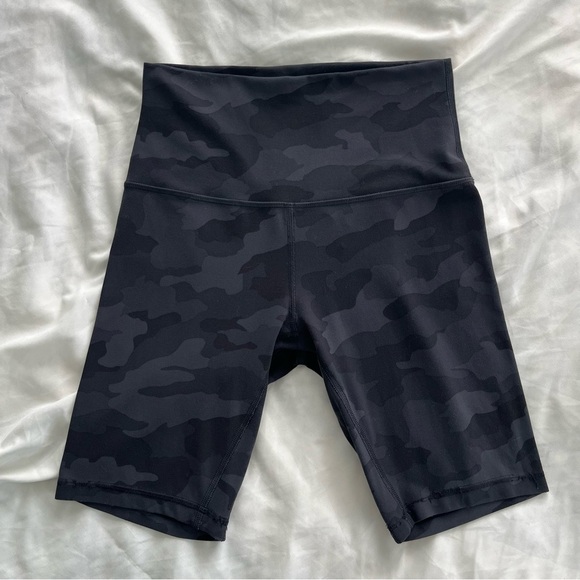 Lululemon Wunder Train High Rise Short 8" Camo Deep Coal - Picture 3 of 9